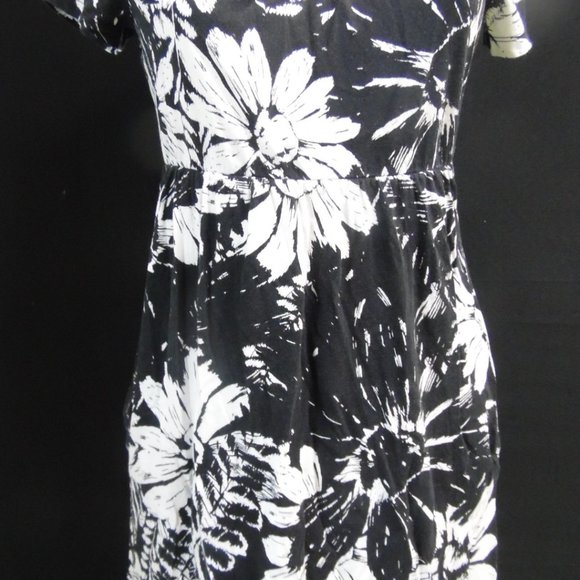 Sonoma life style Dress (51A) preowned cleaned smoke free and no worn or torn - Picture 1 of 5